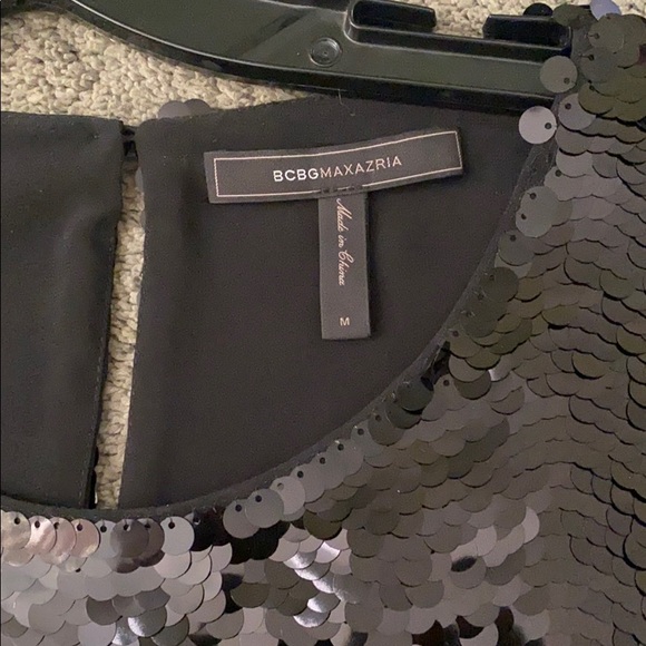 Top - Picture 2 of 3